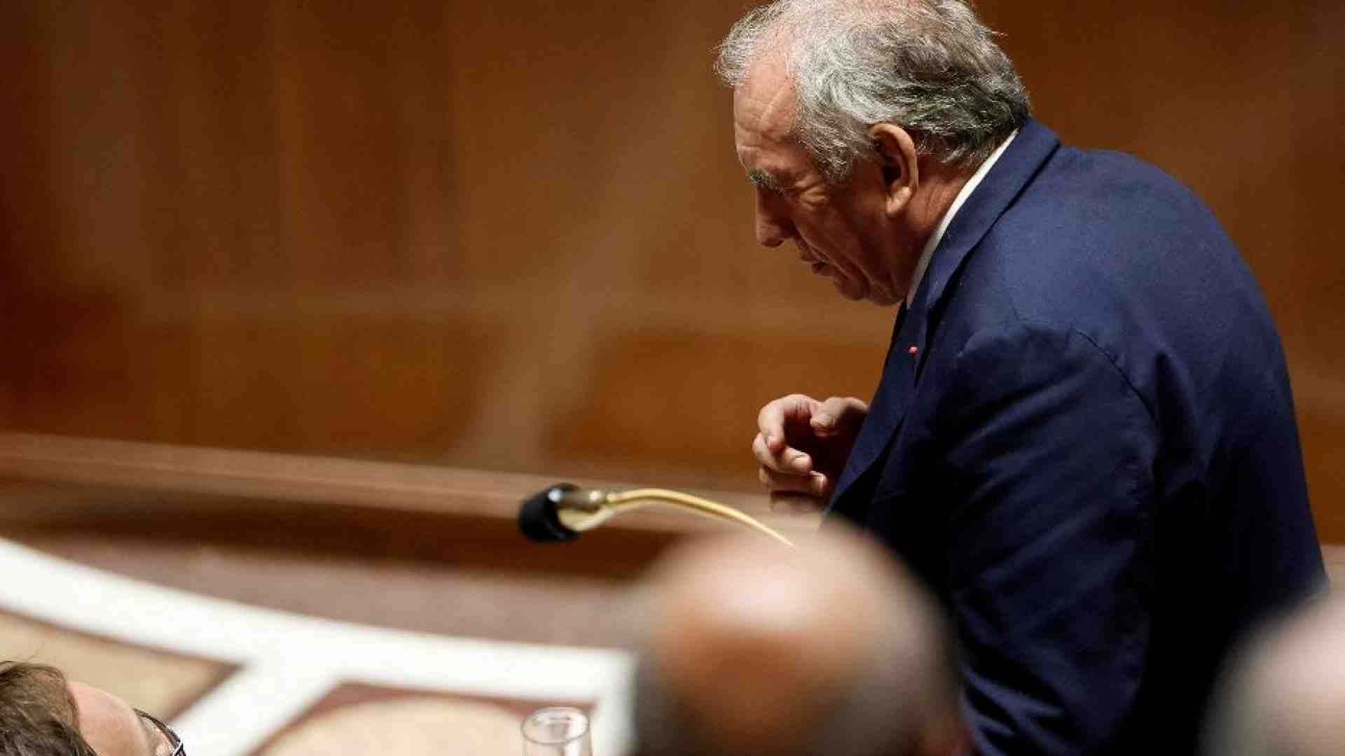 Immagine di Tutti o quasi contro Bayrou: la Francia è di nuovo in piena crisi di governo