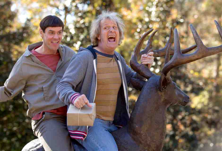 Pare che Jim Carrey sia la personificazione del cringe. Qui con Jeff Daniels in una scena di &ldquo;Dumb and Dumber&rdquo; (1994)&nbsp;<br />