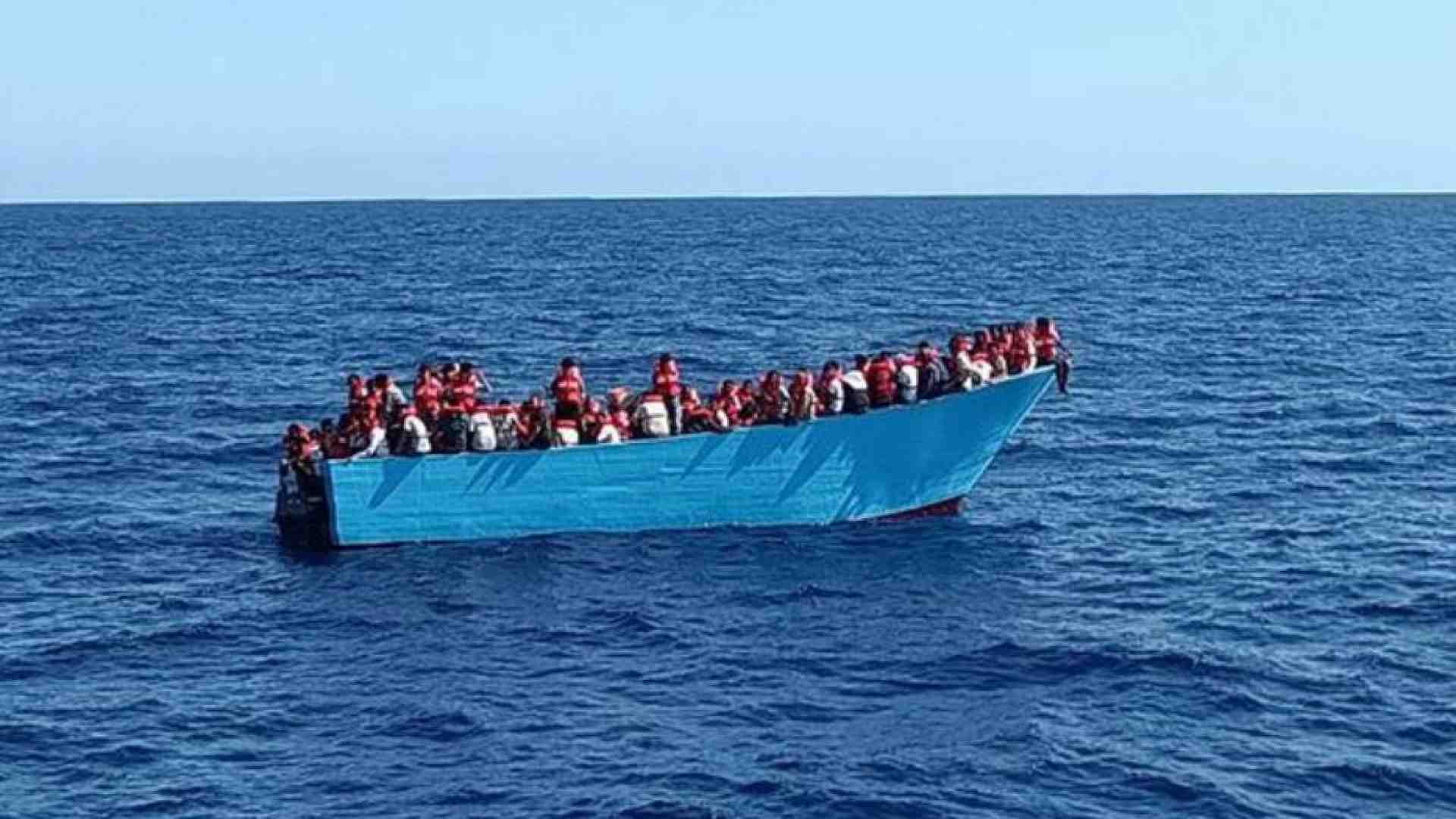 Immagine di Morti o intossicati da idrocarburi: come arrivano i migranti a Lampedusa