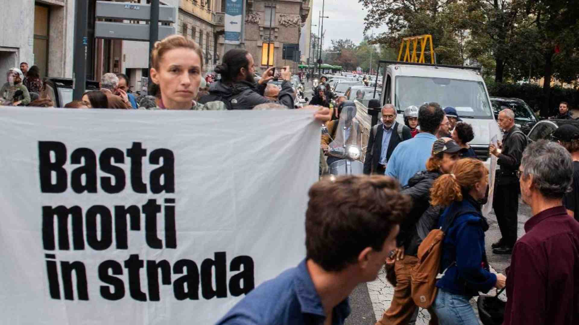 Immagine di Una vittima dietro l'altra sulla strada: l'Italia non è un Paese per pedoni