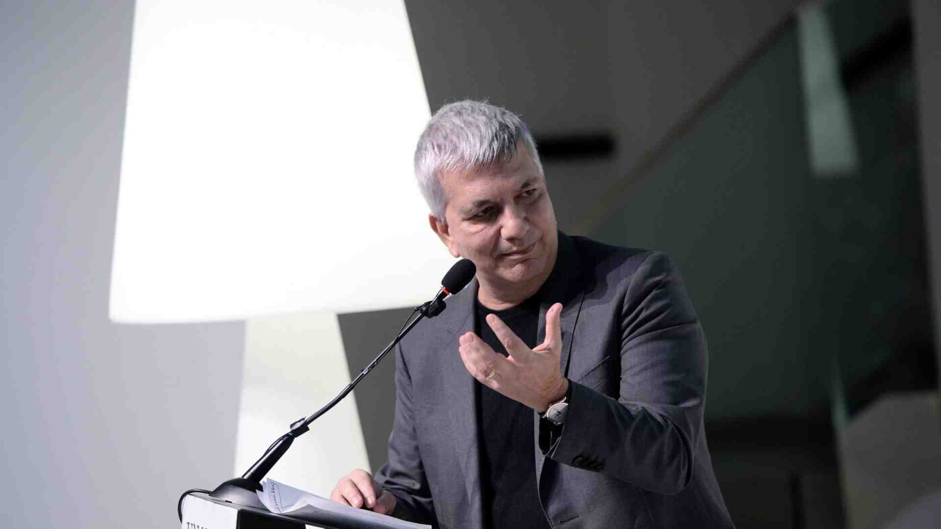 Immagine di Una sinistra che si impegna per non farsi capire dagli elettori non poteva che affidarsi a Vendola