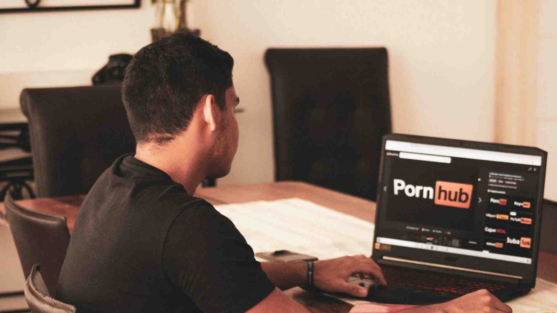 Immagine di Un tempo il porno scarseggiava, e c'era la libido