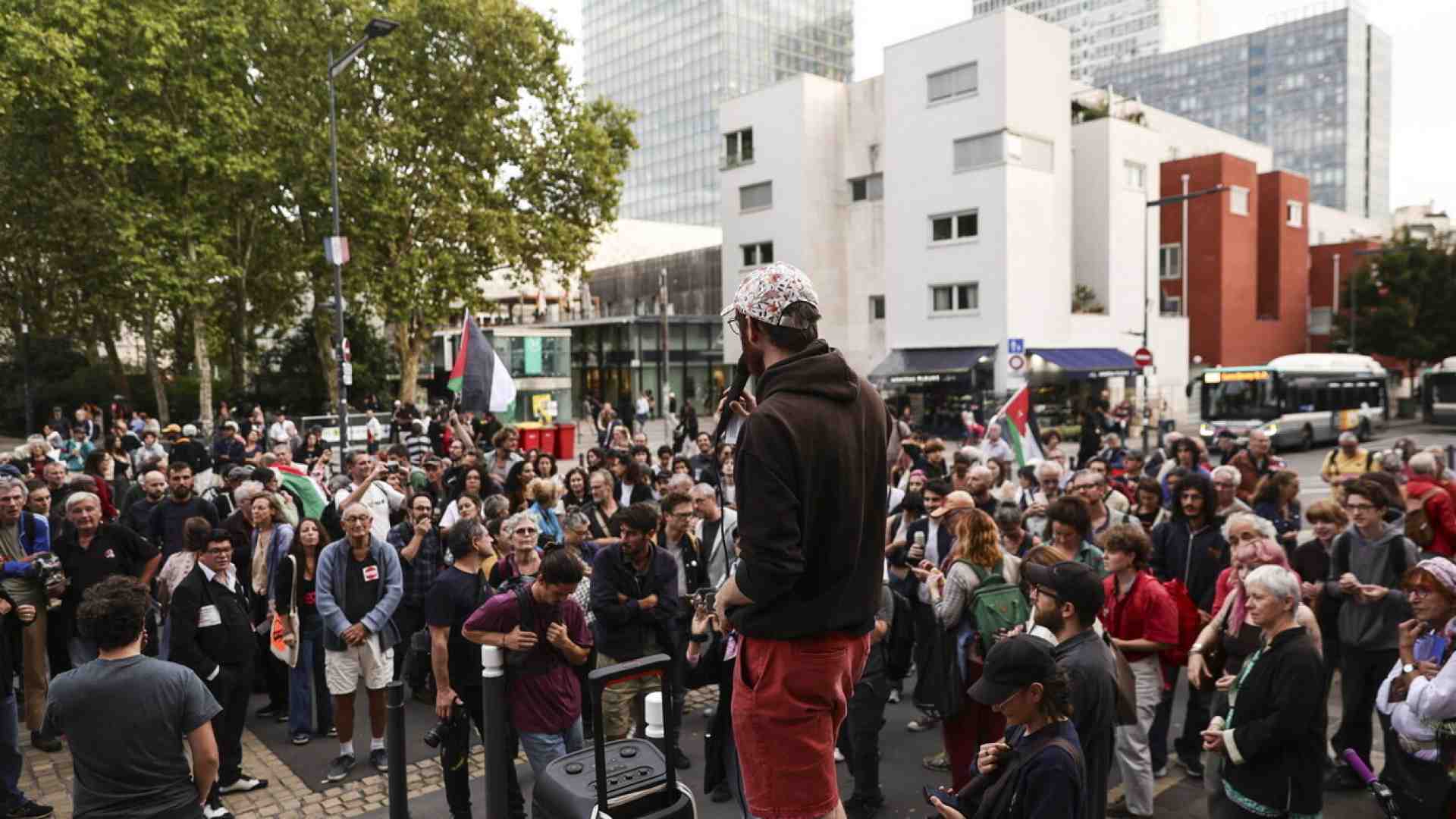 Immagine di Il giorno della tempesta perfetta in Francia: "Blocchiamo tutto" in piazza
