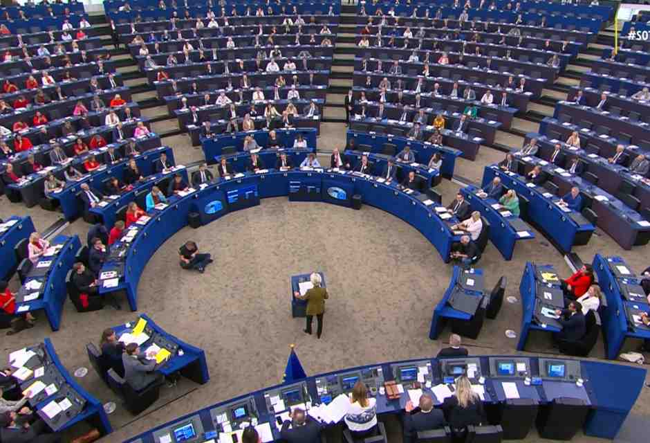 Von der Leyen annuncia che proporrà sanzioni contro Israele e sei miliardi per i droni di Kyiv