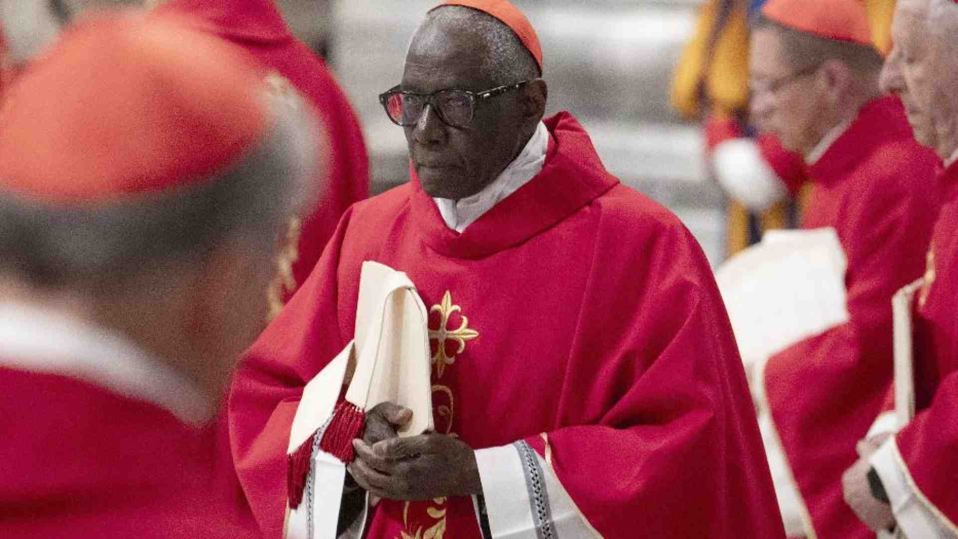 Immagine di Il cardinale Sarah e i suoi 80 anni: «Guardo con fiducia a Leone XIV»