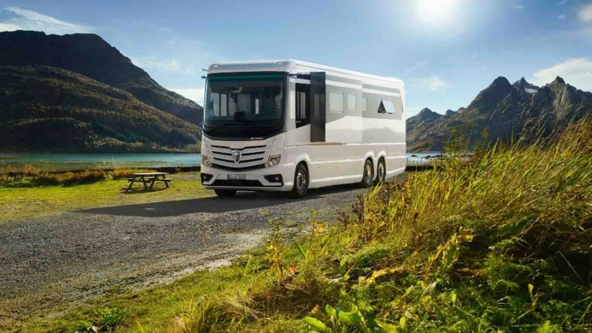 Immagine di Il camper da 1 milione di euro, la stella del Salone di Parma