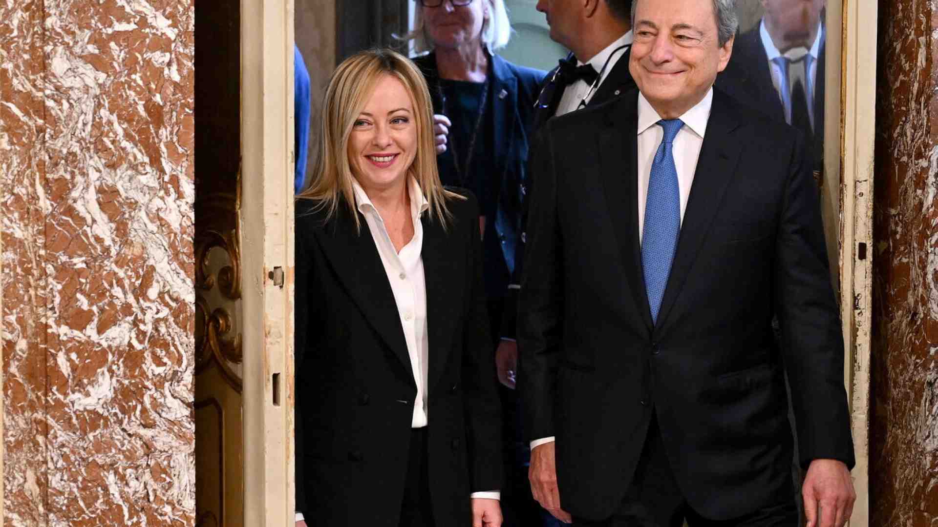 Immagine di Il draghismo secondo FdI: “Sì ai ‘volenterosi’ dell’industria, no all’unanimità”, dice Fidanza