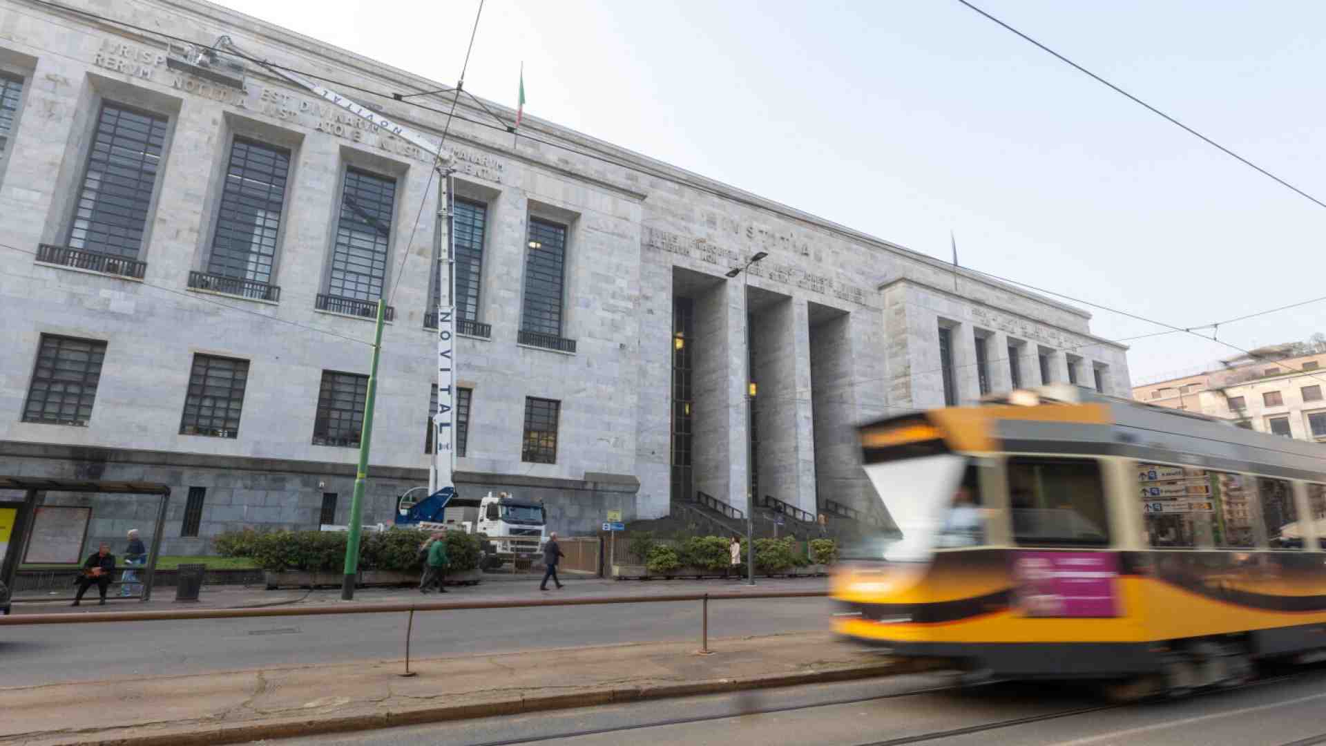 Immagine di Tutto ciò che la storiaccia di Milano è lì a dimostrarci. Prendere nota