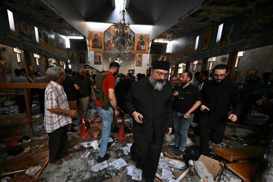 La chiesa greco ortodossa di Sant'Elia devastata dall'attacco - ANSA