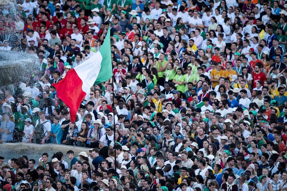 L'incontro dei giovani italiani in piazza San Pietro il 31 luglio - Agenzia Romano Siciliani