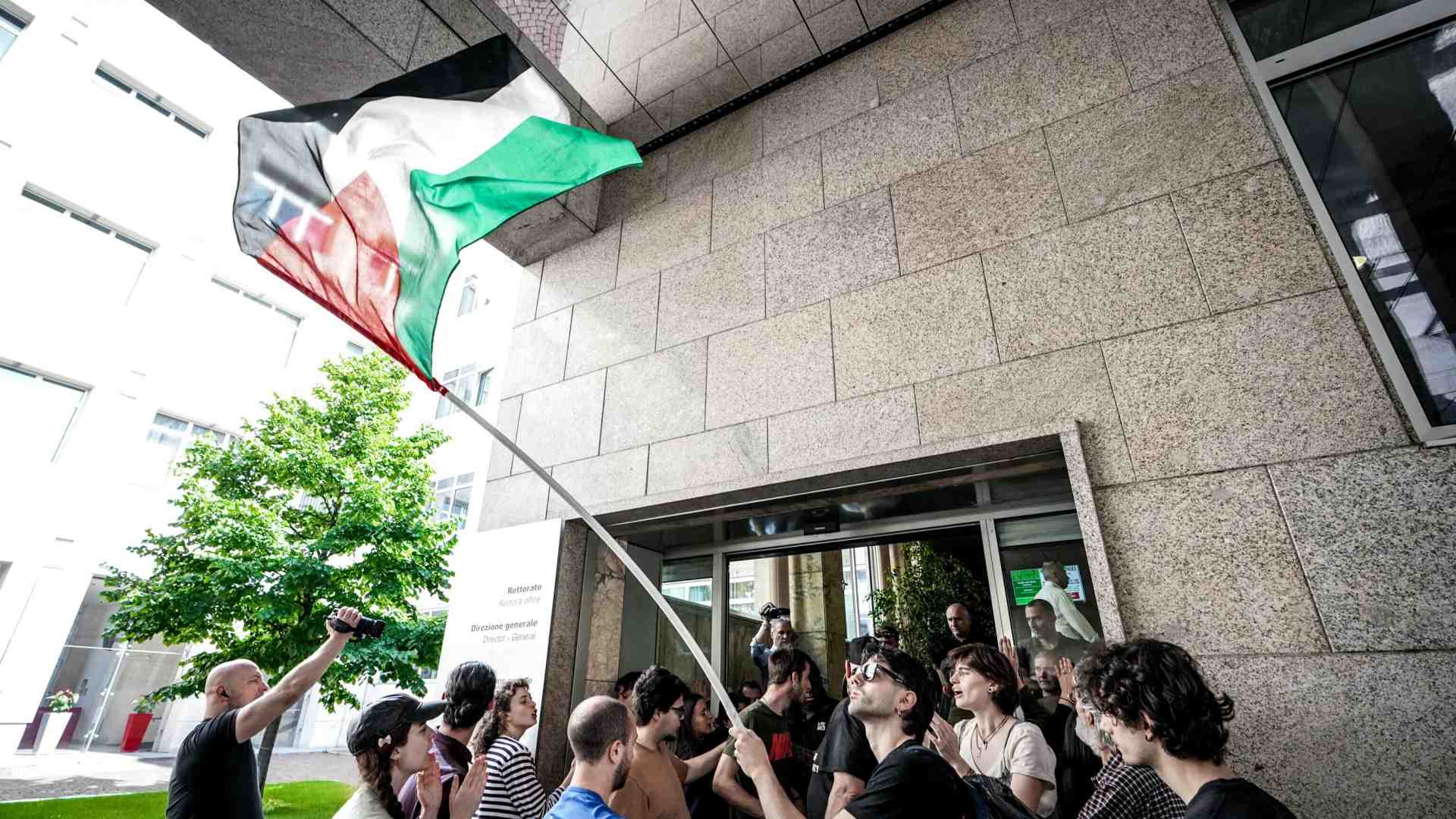 Immagine di Università e dissenso, il rettore Cupertino: "Parola a tutti ma basta violenze. 007 negli atenei? Può essere utile"