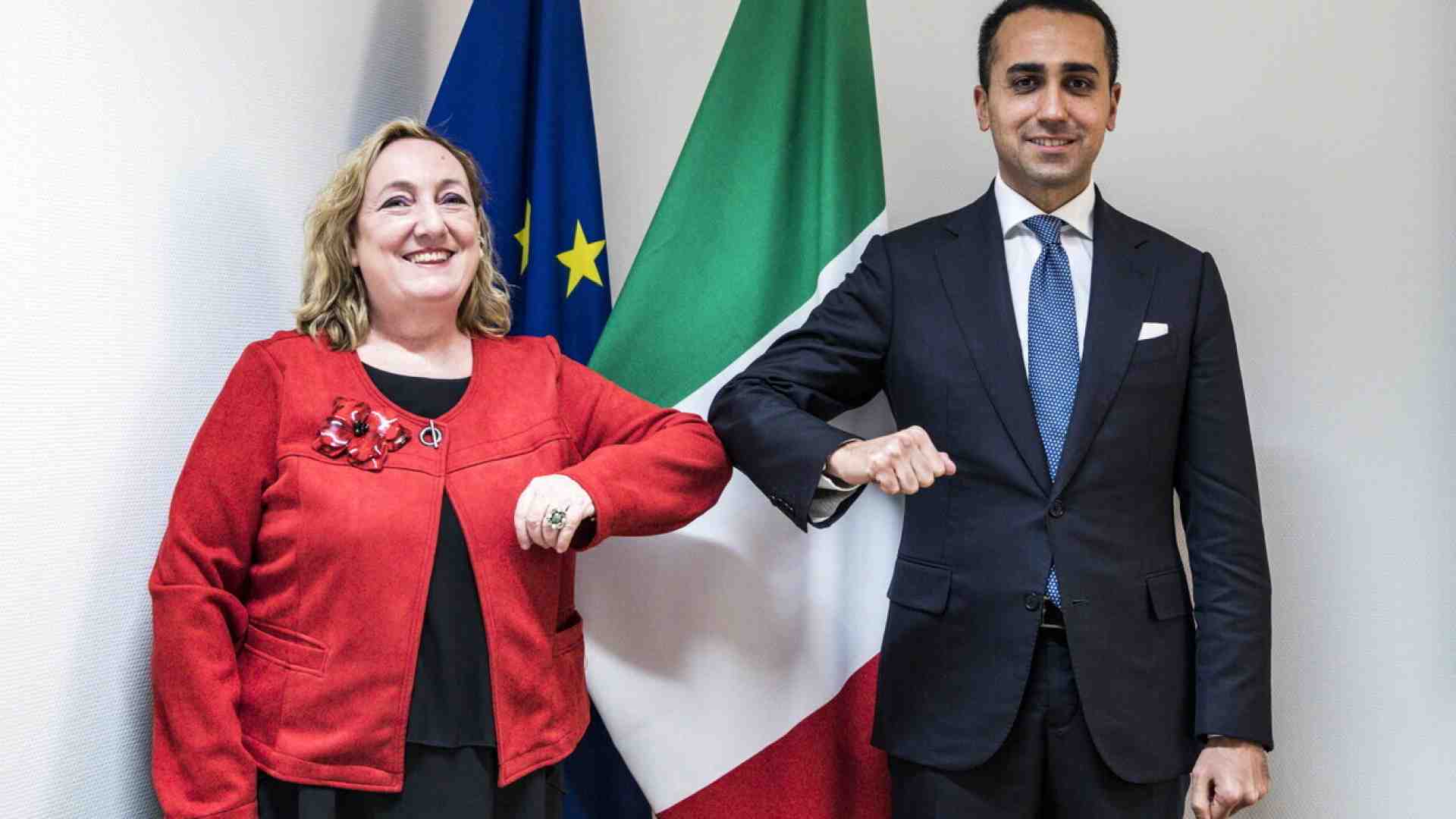 Immagine di L'ex viceministra del M5s Emanuela Del Re passa a Forza Italia: "Tajani uomo di equilibrio e senza eccessi"