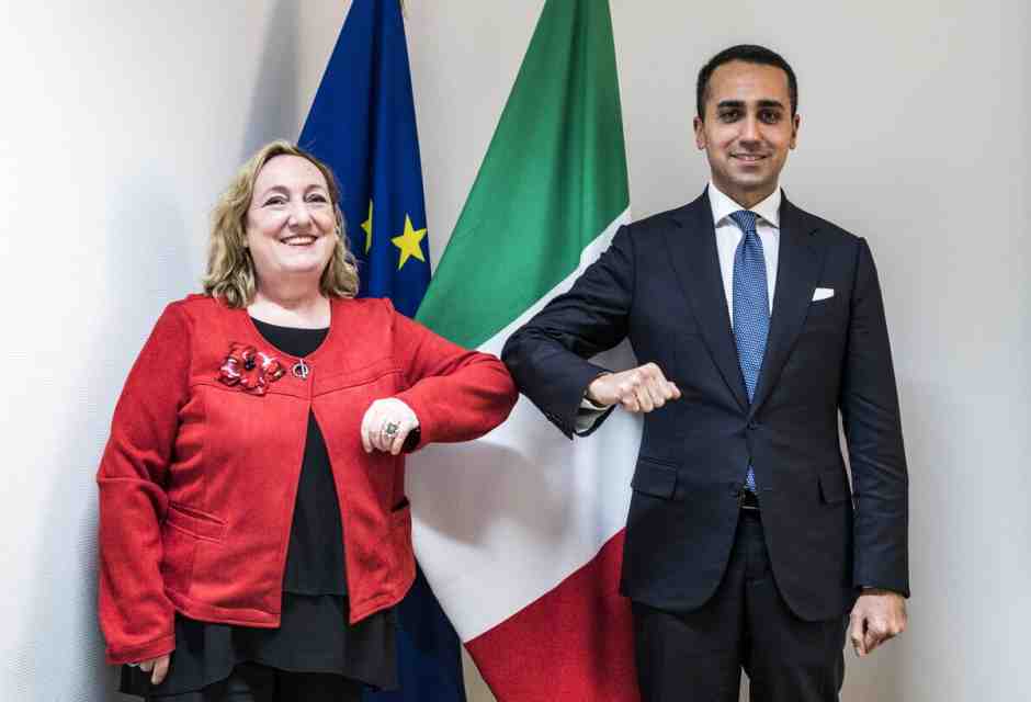L'ex viceministra del M5s Emanuela Del Re passa a Forza Italia: "Tajani uomo di equilibrio e senza eccessi"
