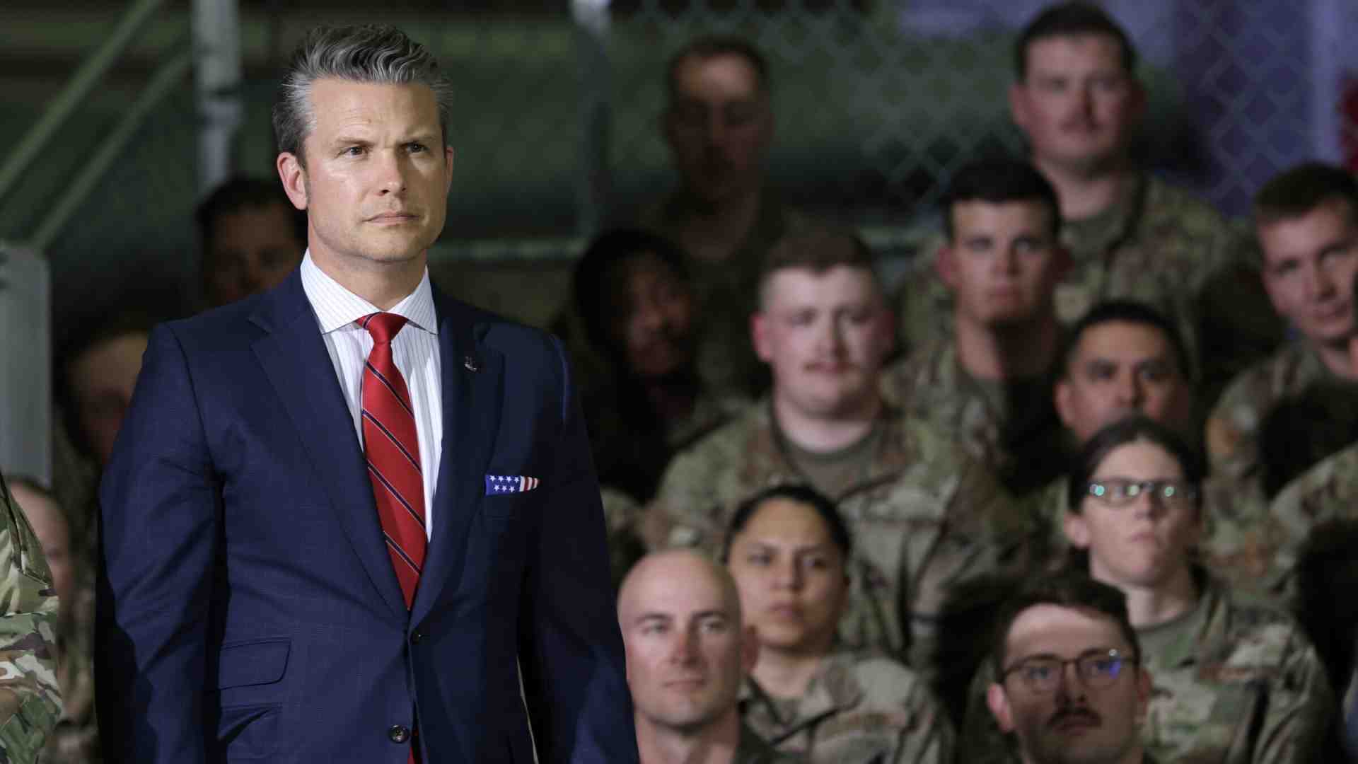 Immagine di Hegseth convoca una riunione urgente con i vertici militari americani