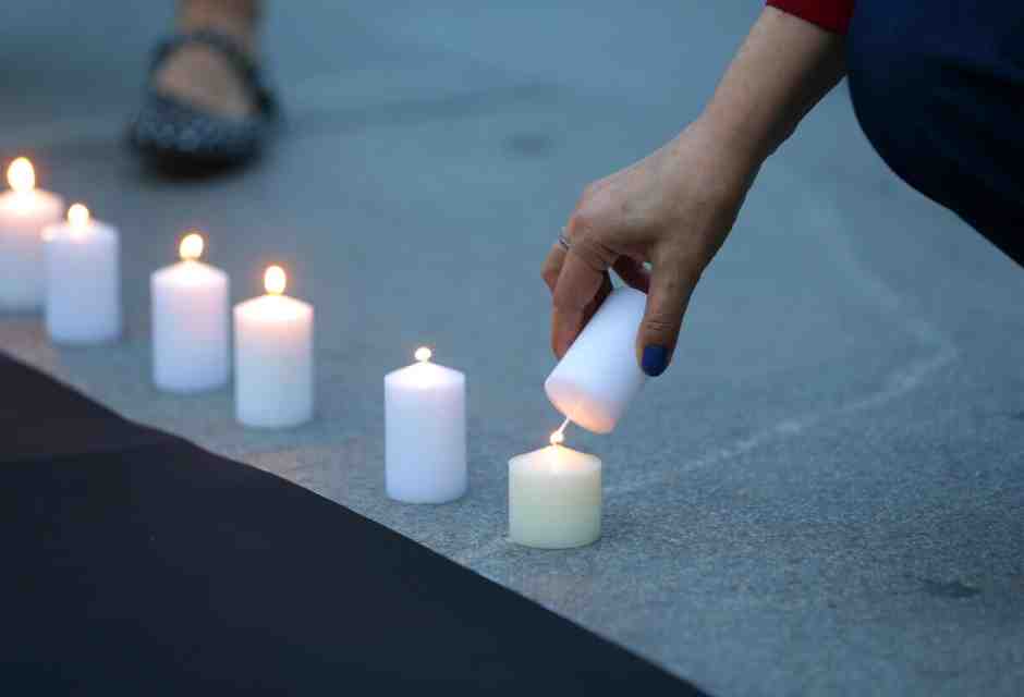 Commemorazione per i trent'anni del genocidio di Srebrenica, a Sarajevo (foto Ansa) 