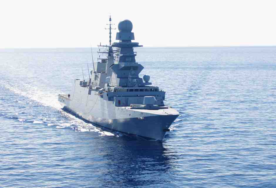Nave Alpino - foto Ansa