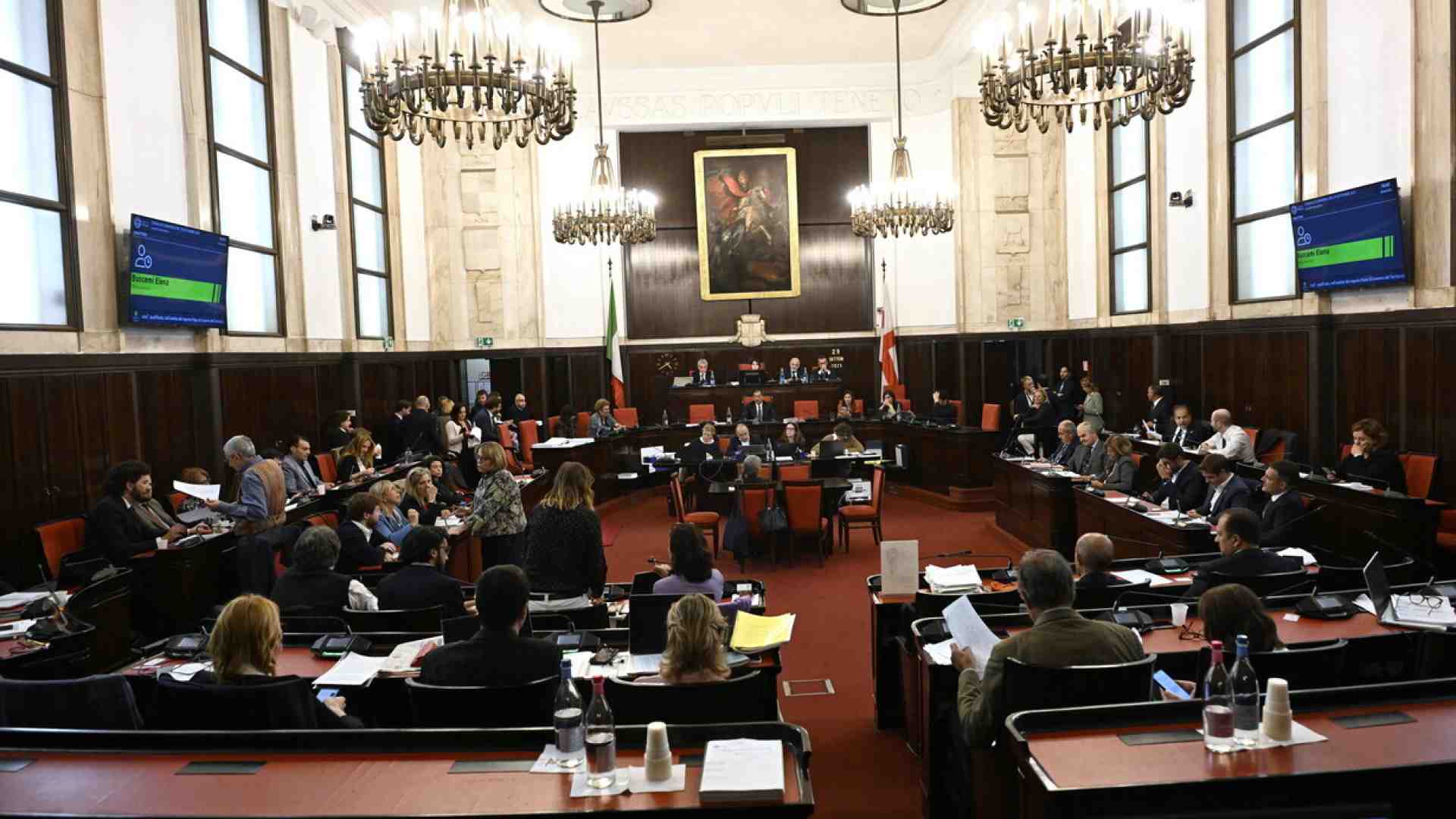 Immagine di Forza Milano. Il senso di responsabilità civica di FI sul nuovo stadio nel segno del Cav.