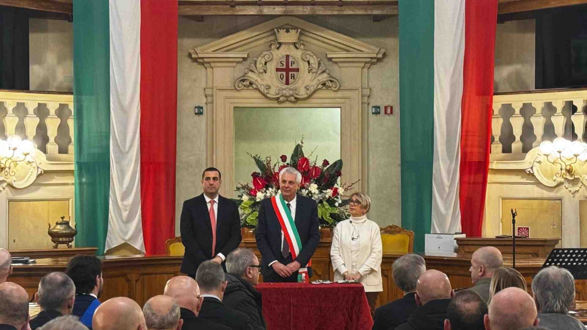 Immagine di Palazzi vs Albanese. Il sindaco di Mantova (Pd): "Massari non ha fatto nulla per cui debba essere perdonato"