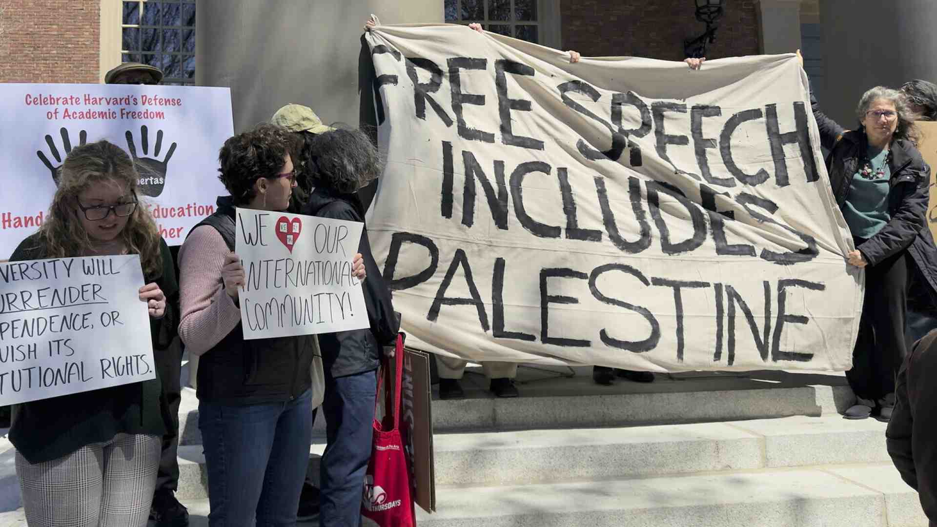 Immagine di Trump minaccia Harvard di sospendere l'accesso ai fondi federali