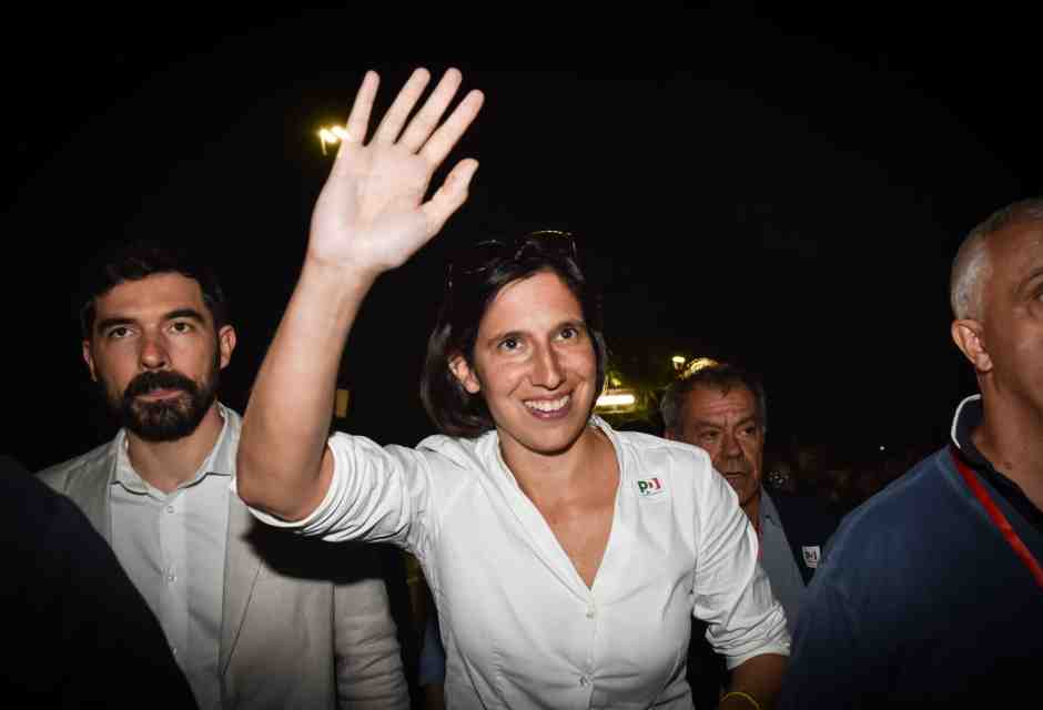 La "notte" di Elly Schlein. Le doppie risoluzioni di Meloni, Flotilla abbordata. Il Pd verso l'astensione