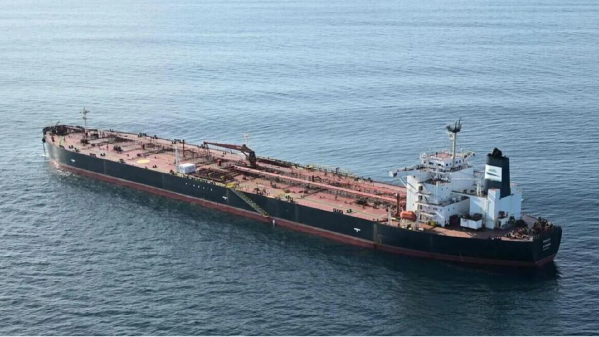Immagine di La storia della nave fantasma legata al Cremlino bloccata dai francesi