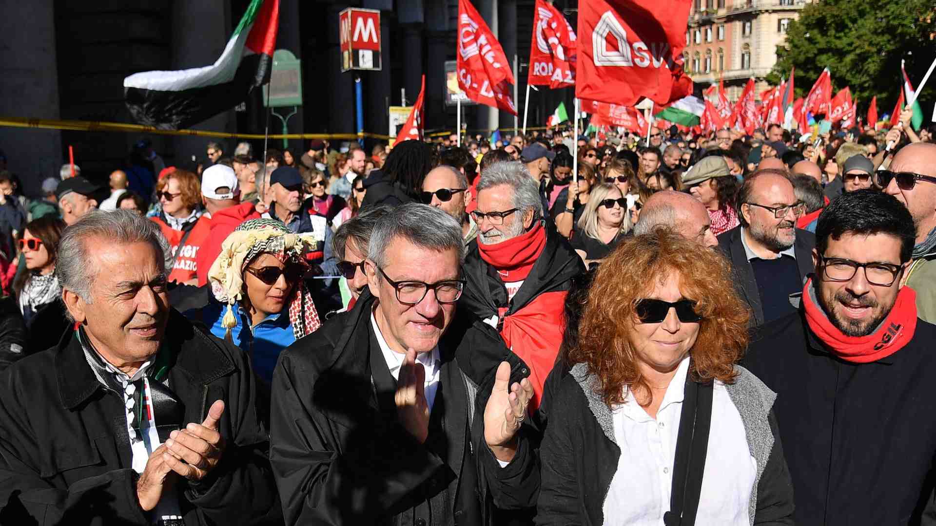 Immagine di A Roma Landini porta in piazza i pro Pal (ma over 50). Scene da uno sciopero generale