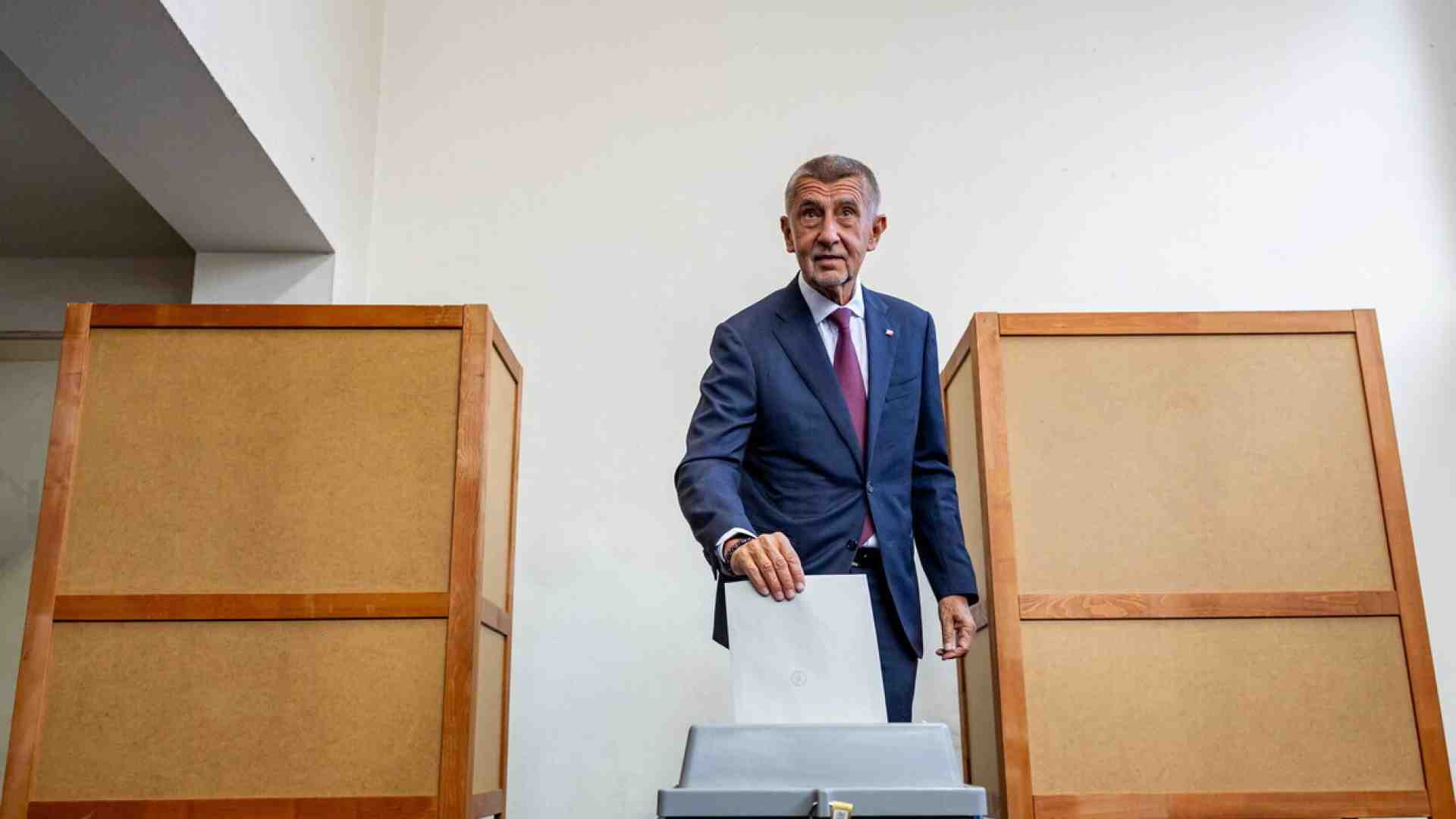 Immagine di Il voto a Praga tra Orban e Putin