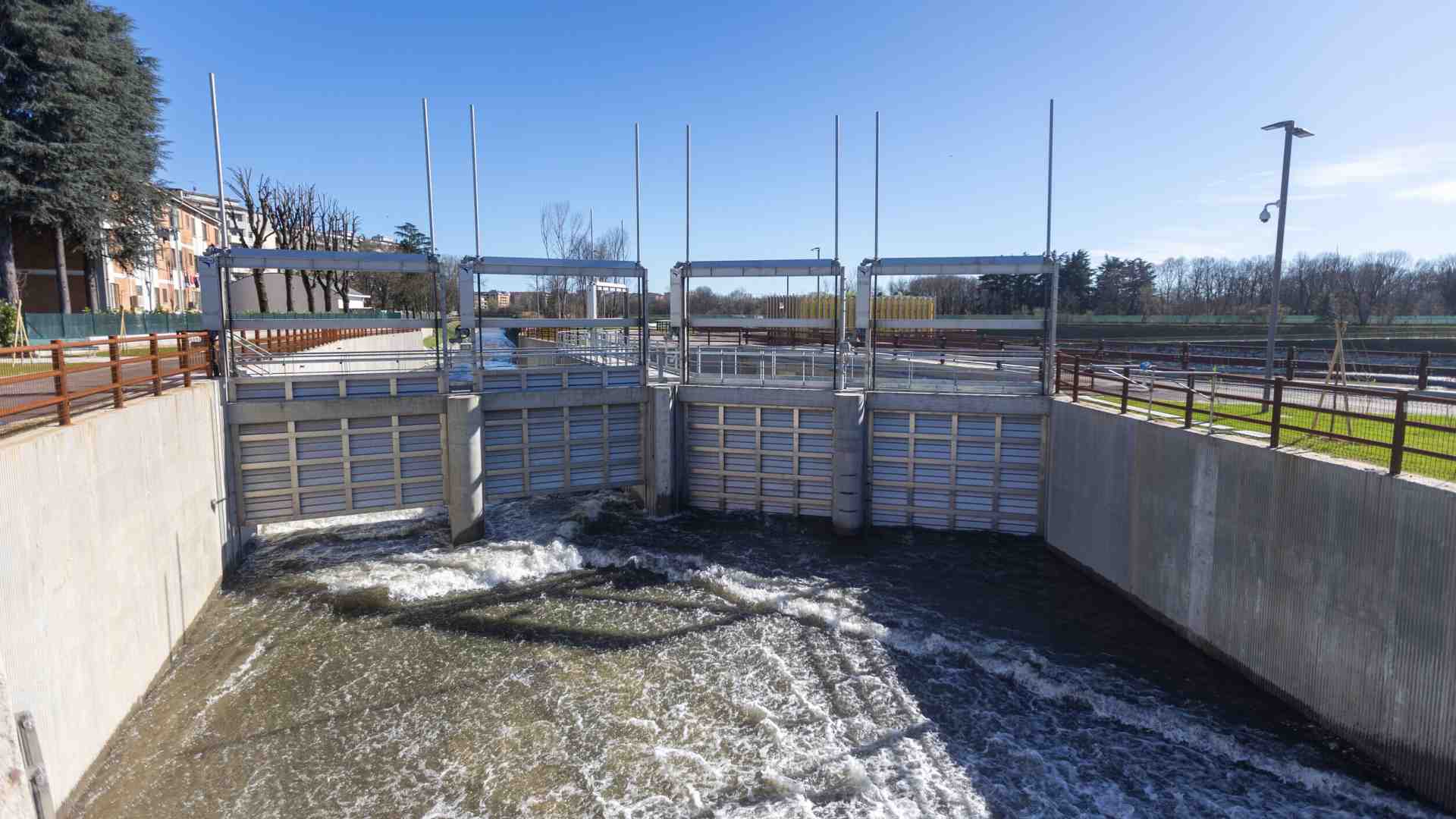 Immagine di Il Seveso, meditante sempre nuove evasioni