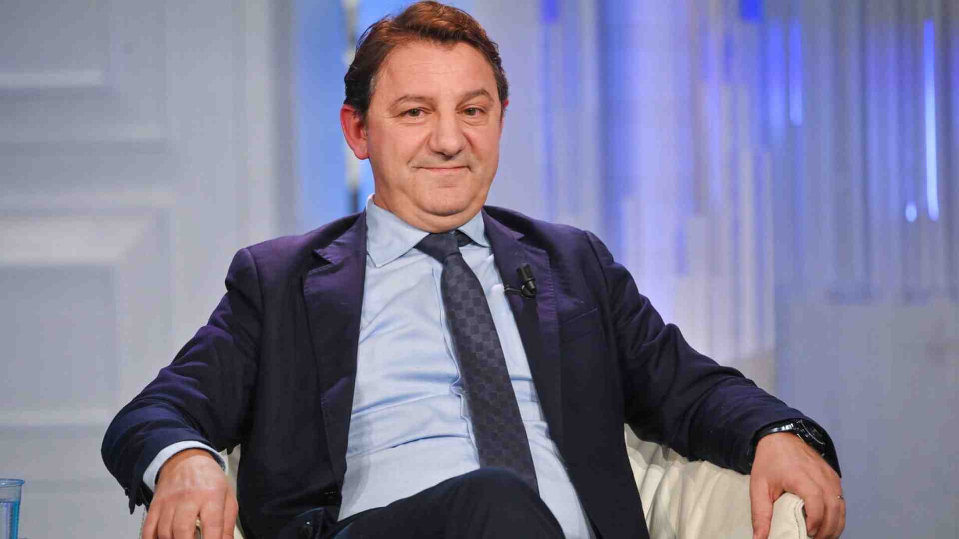Immagine di Qualunquemente Tridico, parabola di una Calabria che sembra un film di Antonio Albanese