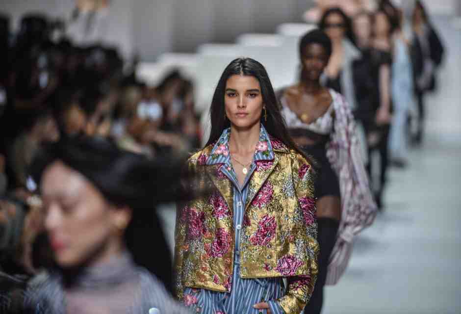 Una sfilata di Dolce e Gabbana alla Milano Fashion week (foto Ansa)