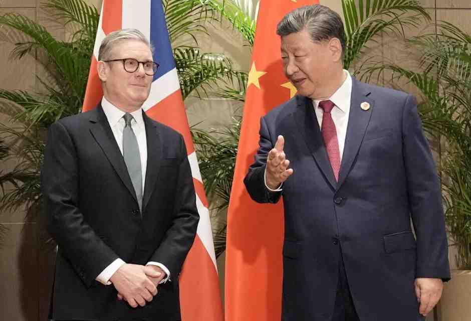 Lo scandalo che rivela il nuovo corso di Starmer verso la Cina