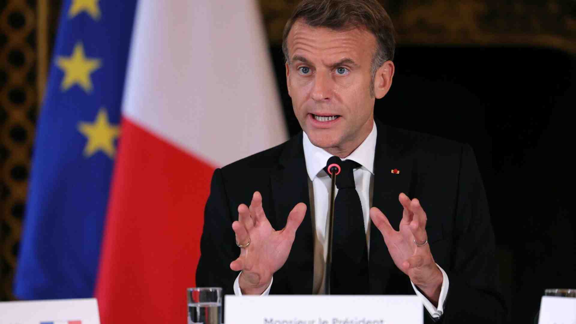 Immagine di Chi può fermare la “lunga commedia parlamentare” di Francia. Intervista