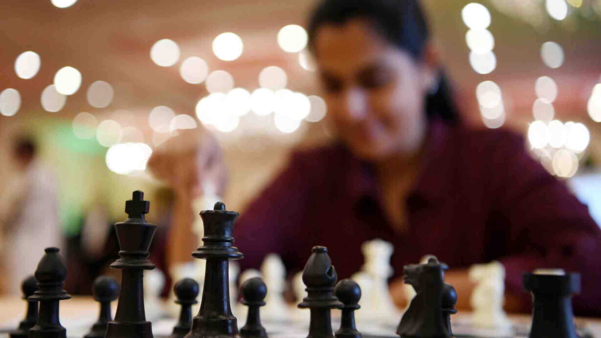 Immagine di E il vincitore scagliò il re nero sulla testa degli spettatori