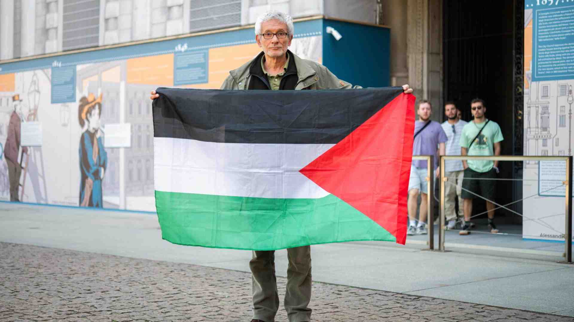 Immagine di Ambrogino alla Flotilla? Affondato da Bernardini de Pace