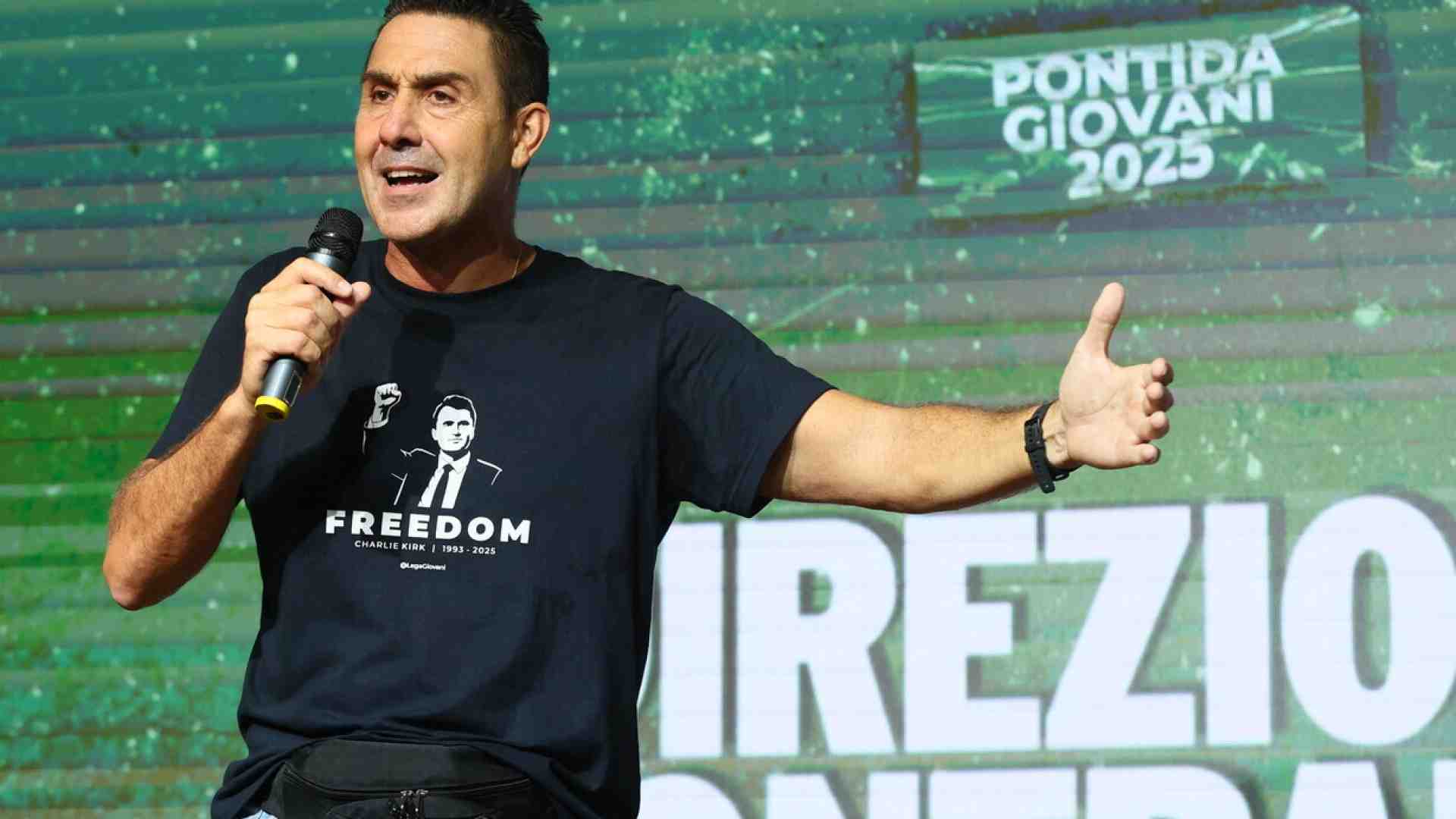 Immagine di I fedelissimi di Vannacci in Parlamento meditano l'uscita dalla Lega
