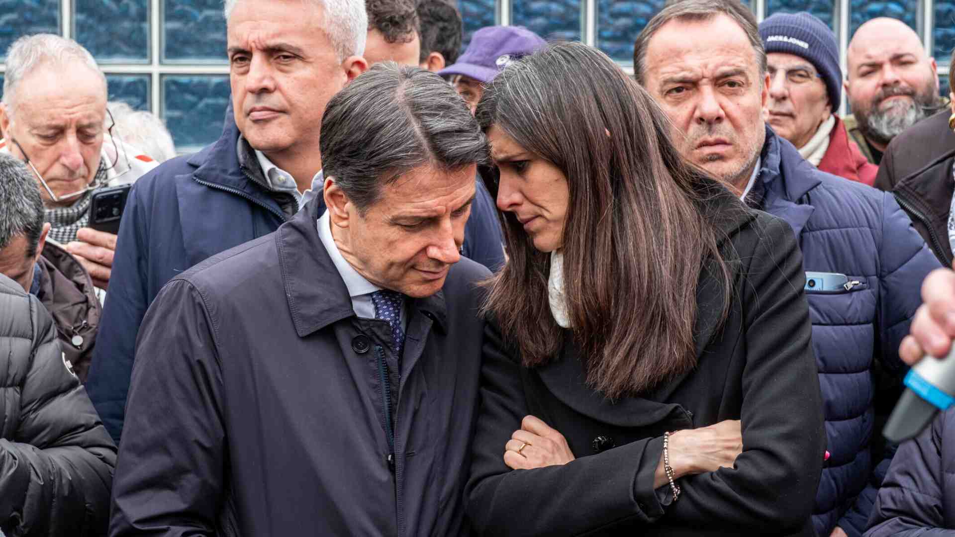 Immagine di Appendino contro Conte. Le primarie sul Fatto