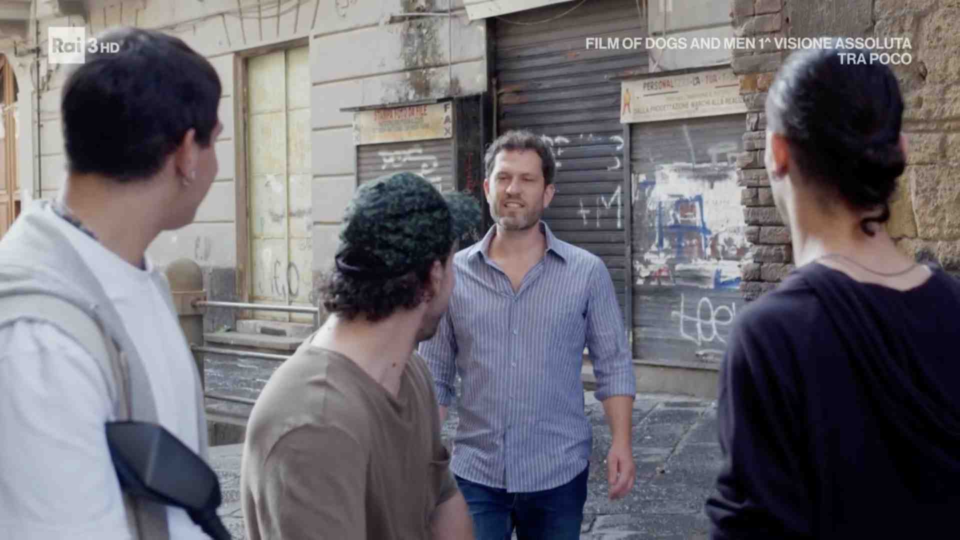 Immagine di Un posto al sole: Eduardo si scontra con i malavitosi