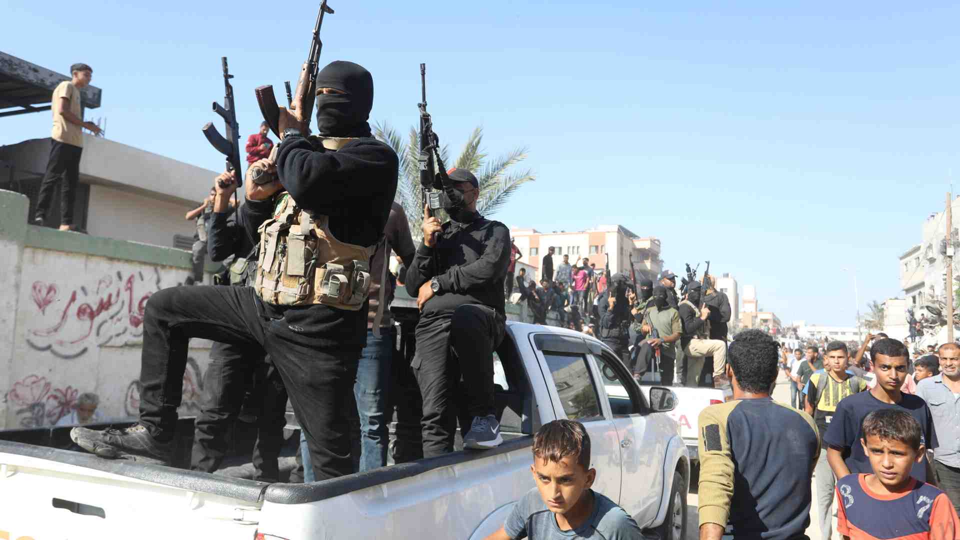 Immagine di Dai gruppi studenteschi ai flottillisti: gli occidentali per le fucilazioni dei terroristi