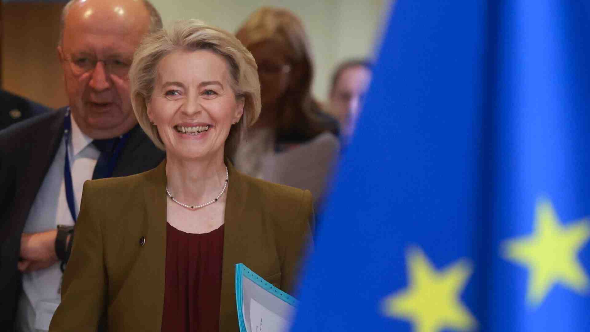 Immagine di L’Ue ha accettato di essere il principale supporto finanziario dell’ Ucraina. Parla Véron