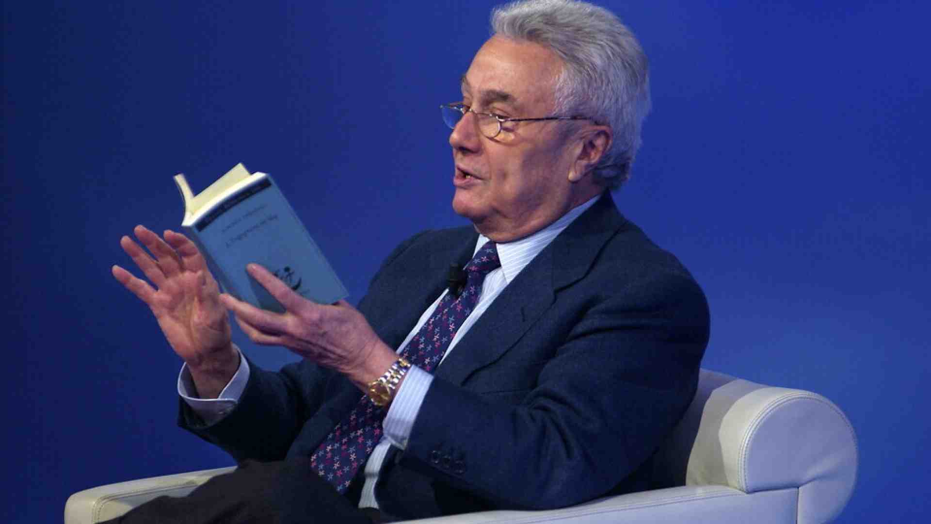 Immagine di Cartoline, salotti e onori ad Alberto Arbasino