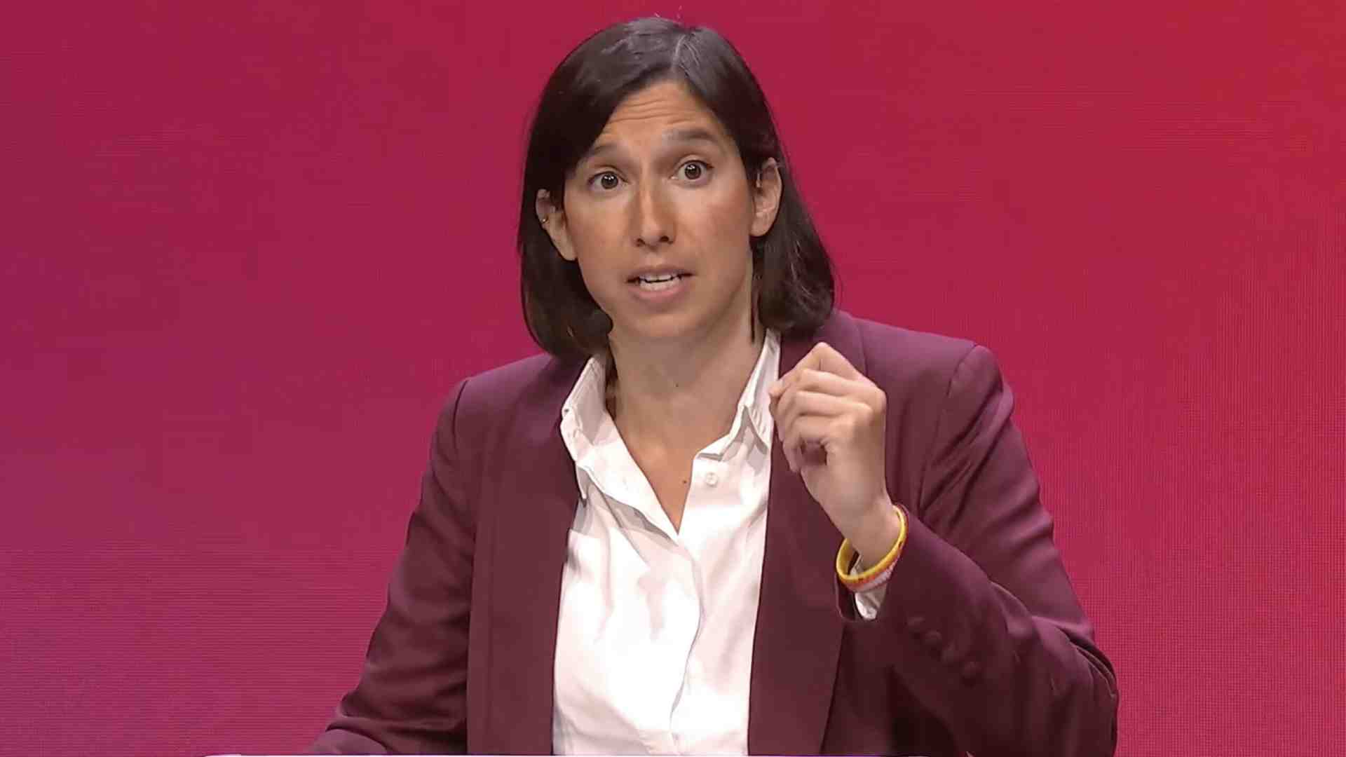 Immagine di La "mela" di Schlein: “Meloni ha menato per prima”. Pd e M5s divisi sull'Ucraina