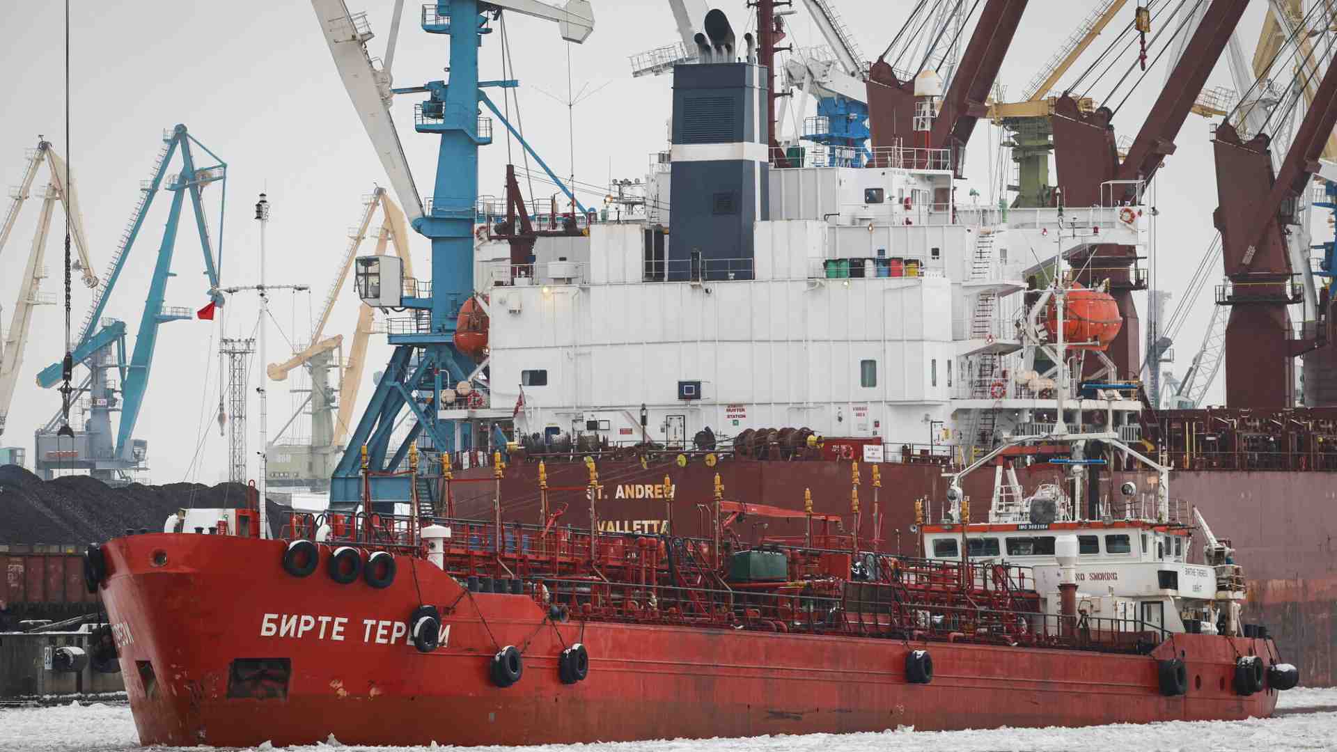 Immagine di Quanto pesa per Mosca lo stop di India e Cina all'import di petrolio