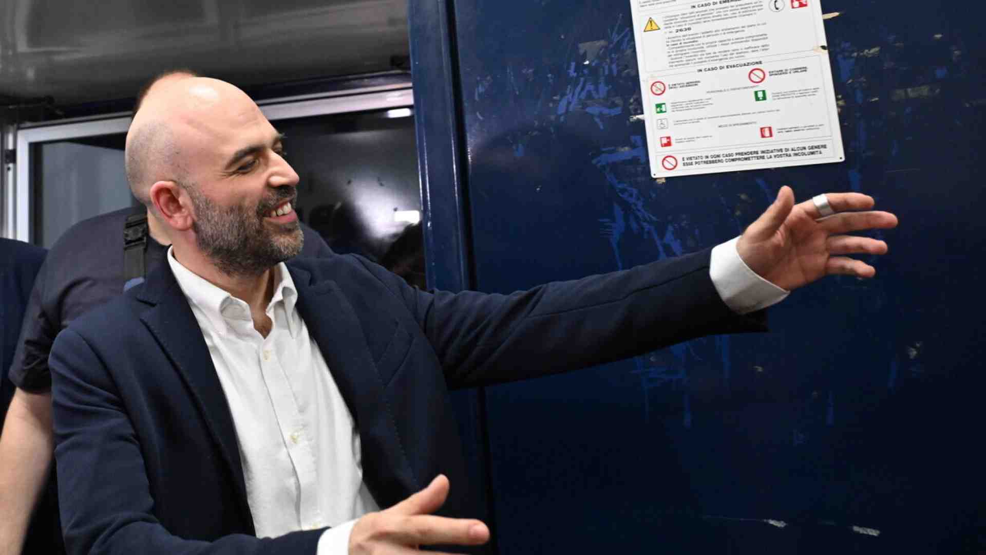 Immagine di Palermo è Napoli, per Saviano. E Pomezia fa provincia