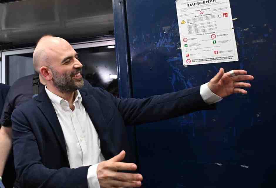 Roberto Saviano (foto LaPresse)