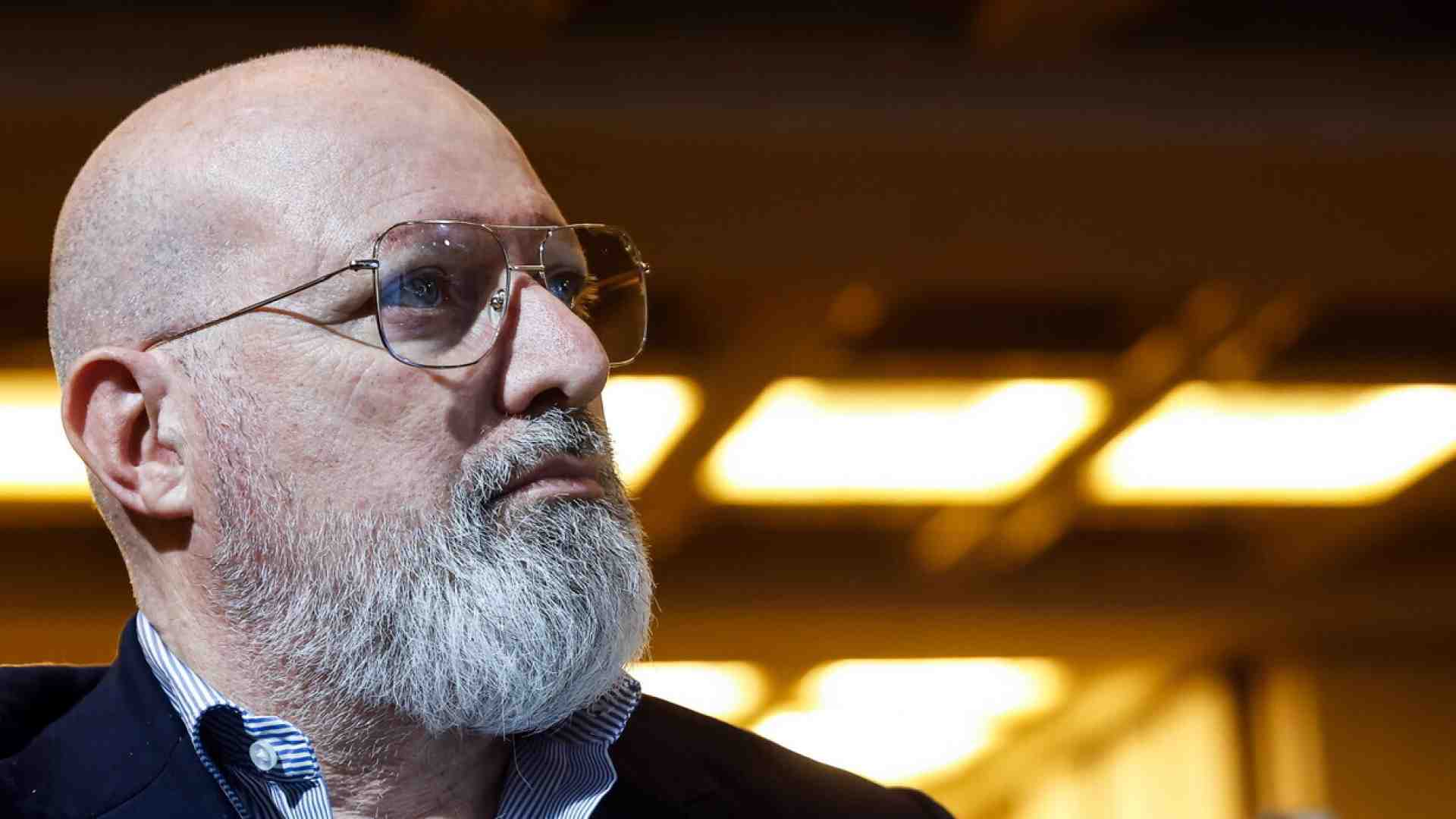 Immagine di Bonaccini, chi? Da presidente del Pd attacca i riformisti. L’idea di Schlein: Cuperlo al suo posto