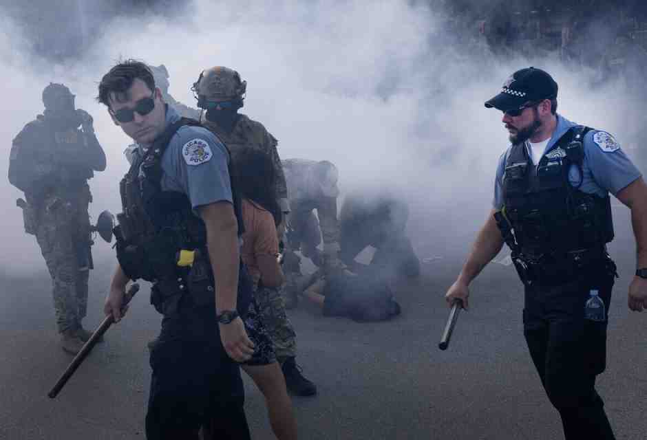 Trump invia la Guardia nazionale a Chicago e alza lo scontro politico