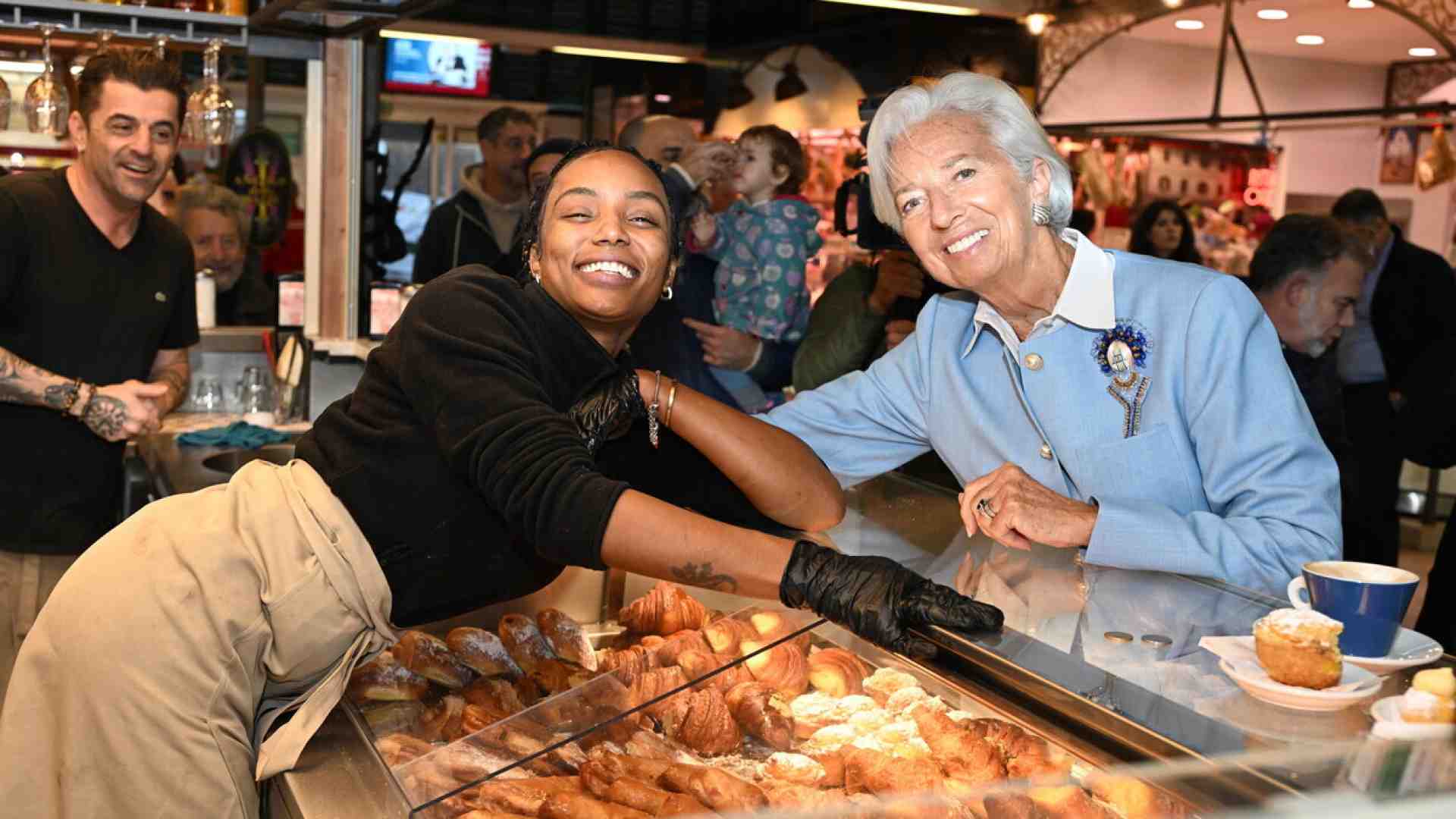 Immagine di Lagarde spiega con una buona trovata i guai sui salari in Italia. Prendere appunti