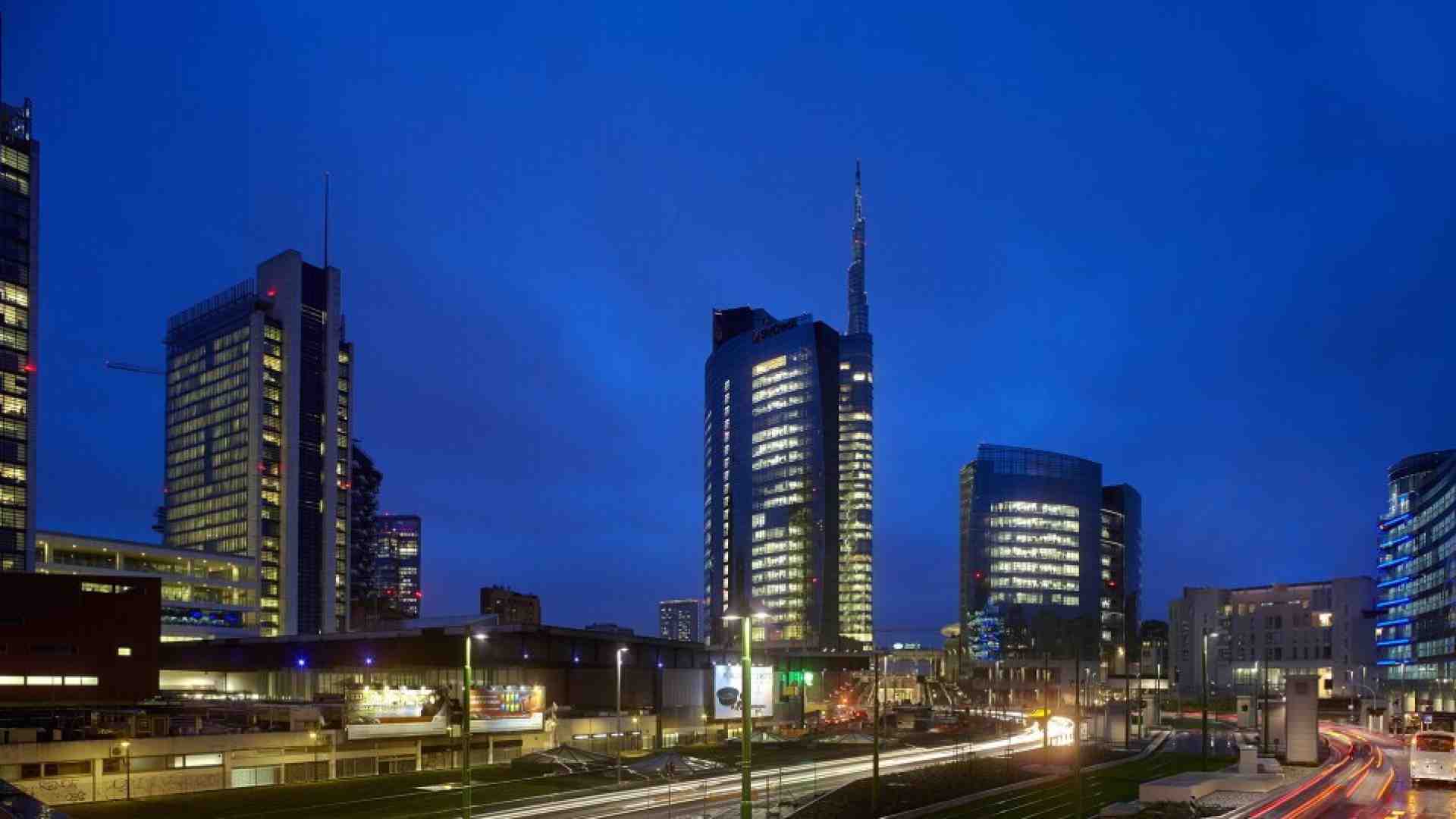 Immagine di Un mondo intorno alla vecchia Centrale di Milano. Lettera da una città scomparsa