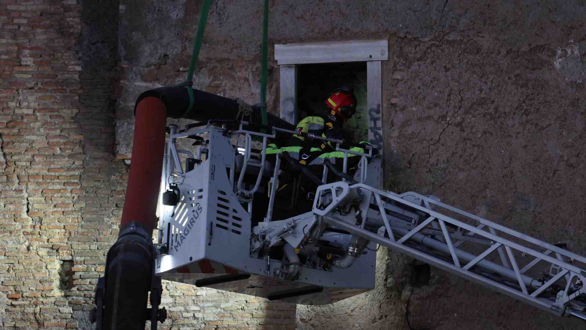 Immagine di Come funziona la tecnologia usata dai Vigili del Fuoco per i soccorsi alla Torre dei Conti