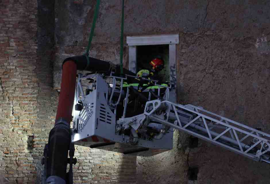 Come funziona la tecnologia usata dai Vigili del Fuoco per i soccorsi alla Torre dei Conti